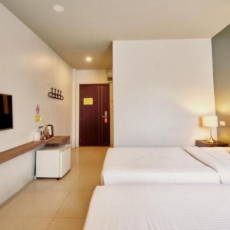 H Hotel Phrasing Chiang Mai Extérieur photo