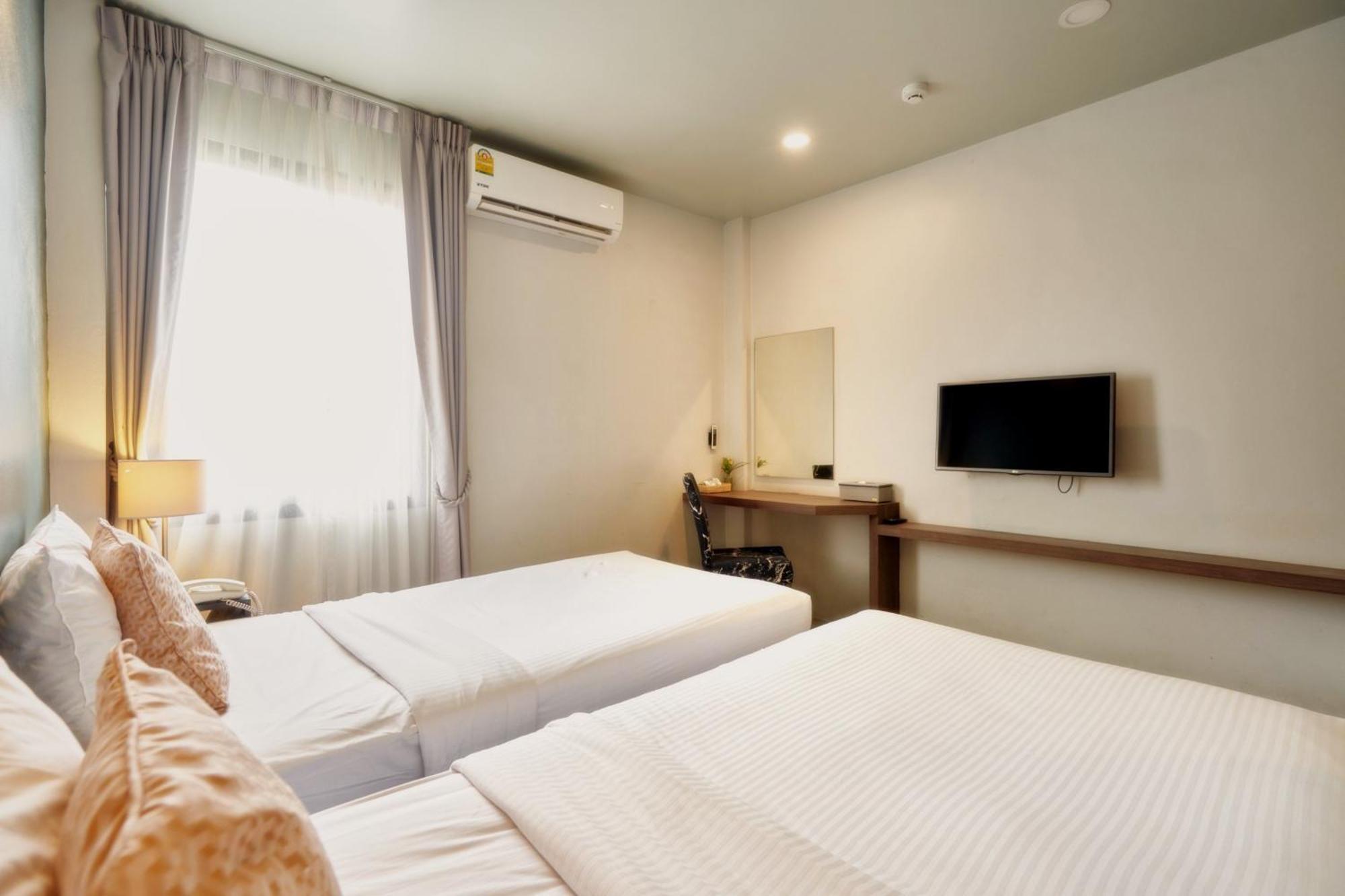H Hotel Phrasing Chiang Mai Extérieur photo