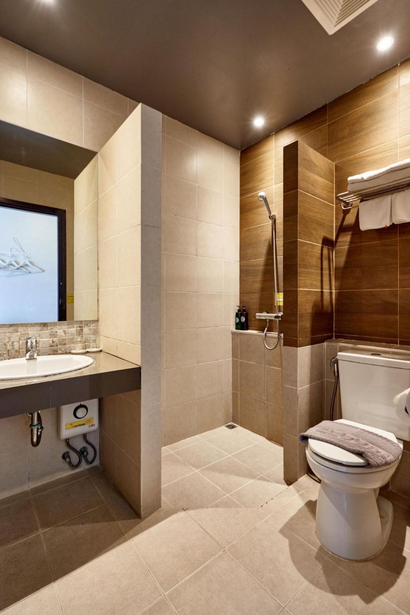 H Hotel Phrasing Chiang Mai Extérieur photo